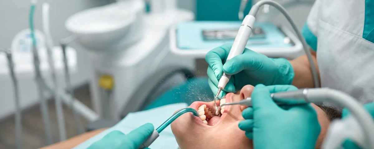 Odontologia e prevenção — acompanhamento clínico e cuidado longitudinal.